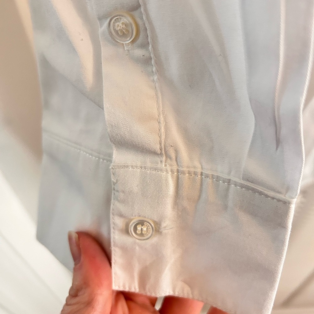 MaxMara Weekend eyelet tuxedo poplin   White Button Down Shirt with Lace‎ - Picture 4 of 5
